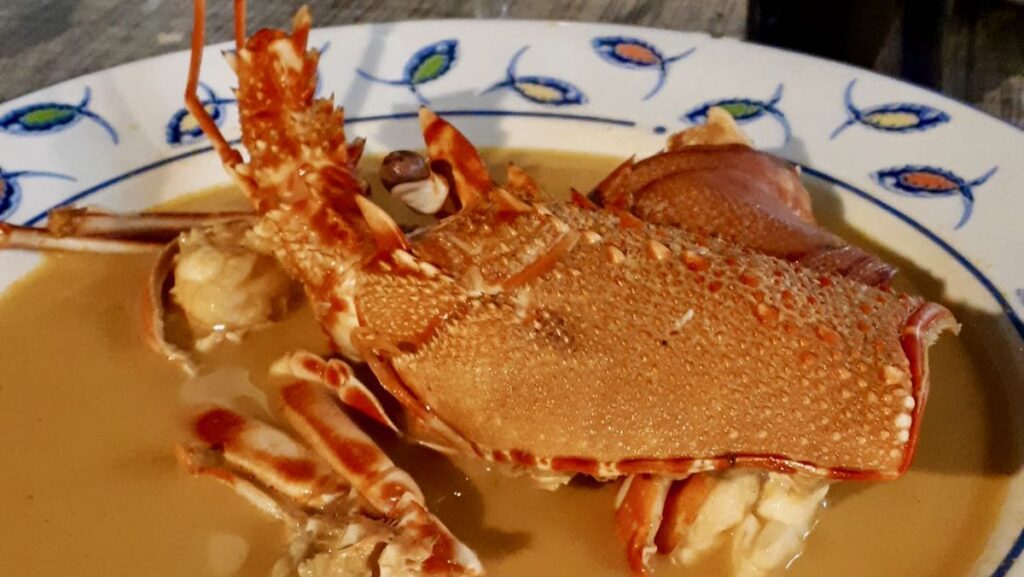 Caldereta de Langosta a Fornells. Zuppa di Aragosta